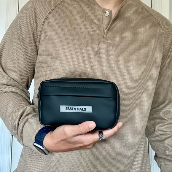 Authentic Fear Of God sling bag/canguro - Picture 3 of 8